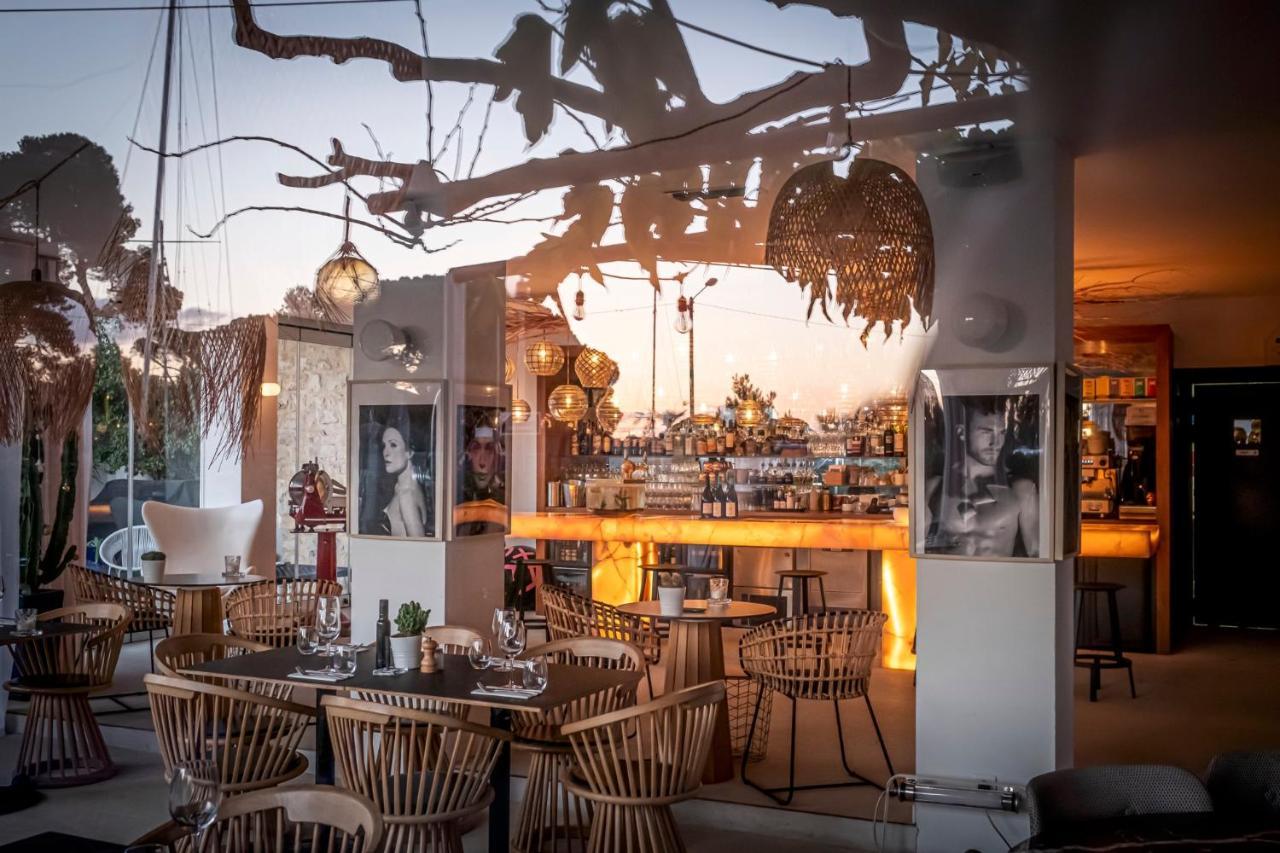 Hotel La Reine Jane Hyères Екстериор снимка