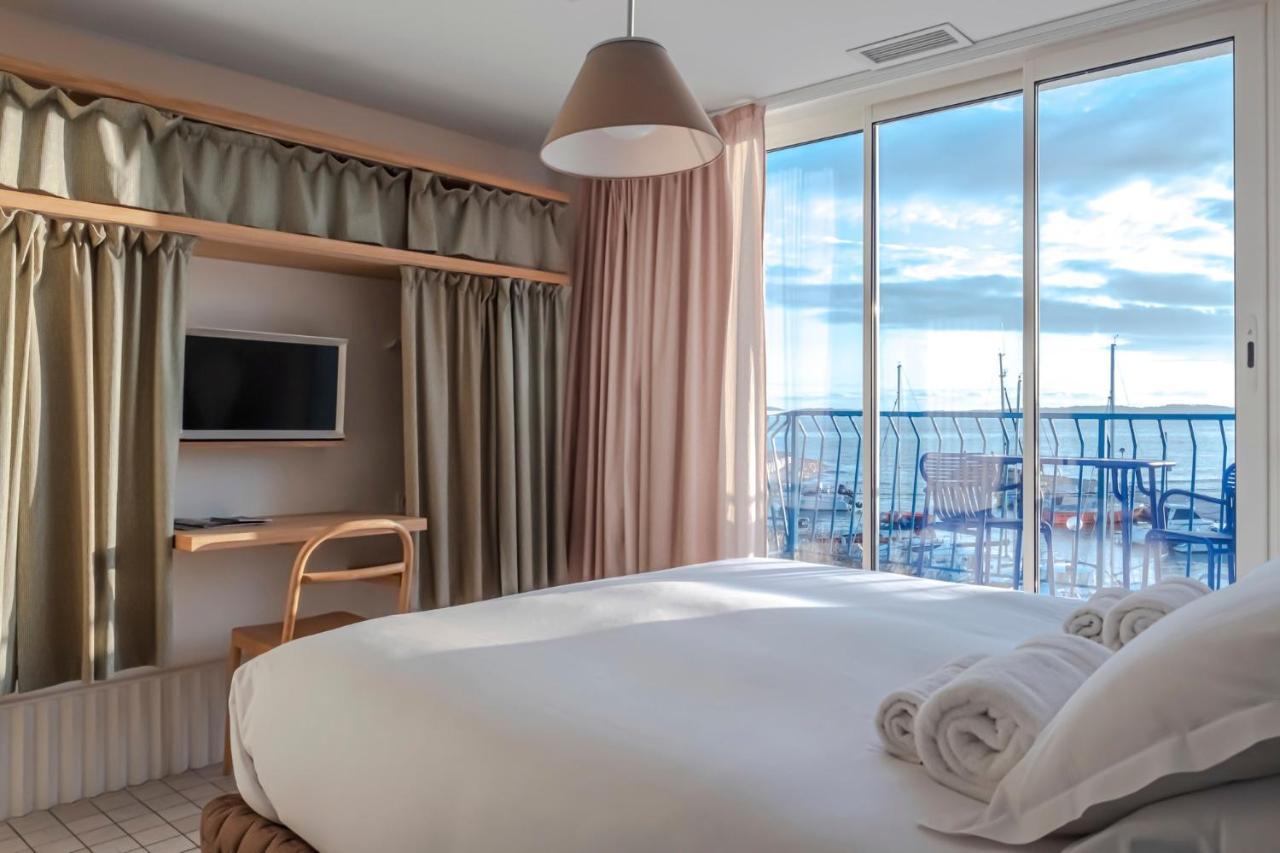 Hotel La Reine Jane Hyères Екстериор снимка