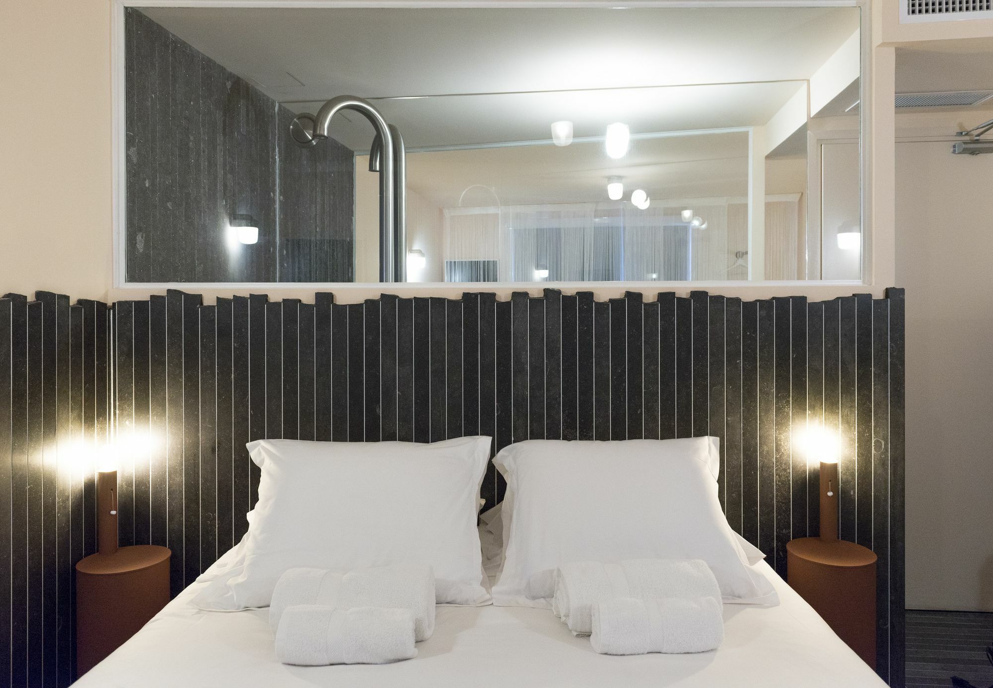 Hotel La Reine Jane Hyères Екстериор снимка